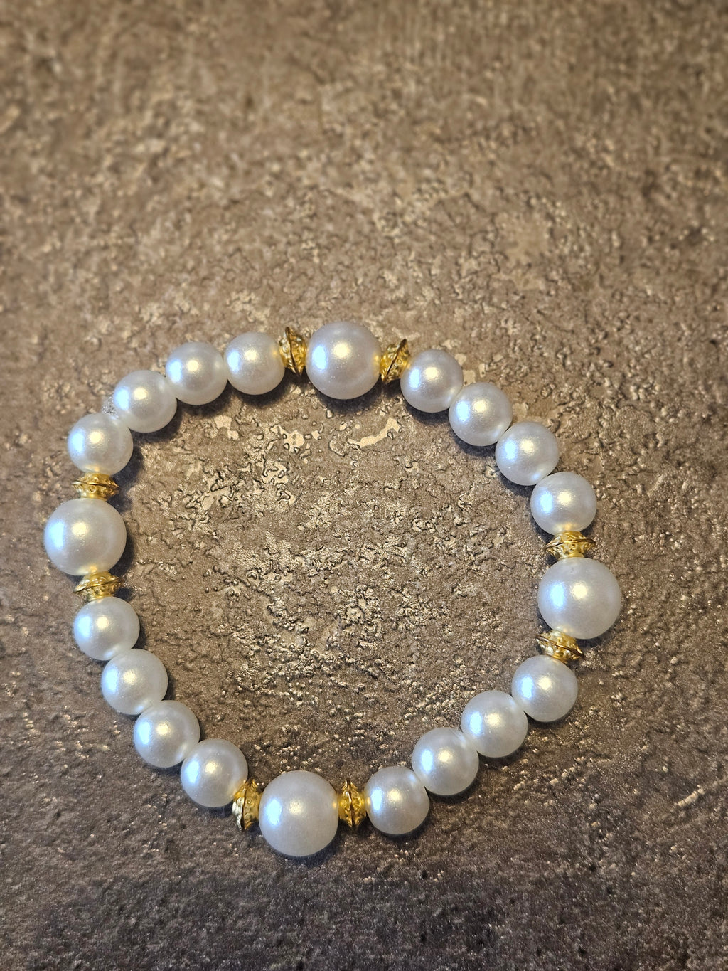 White Pearls with gold
