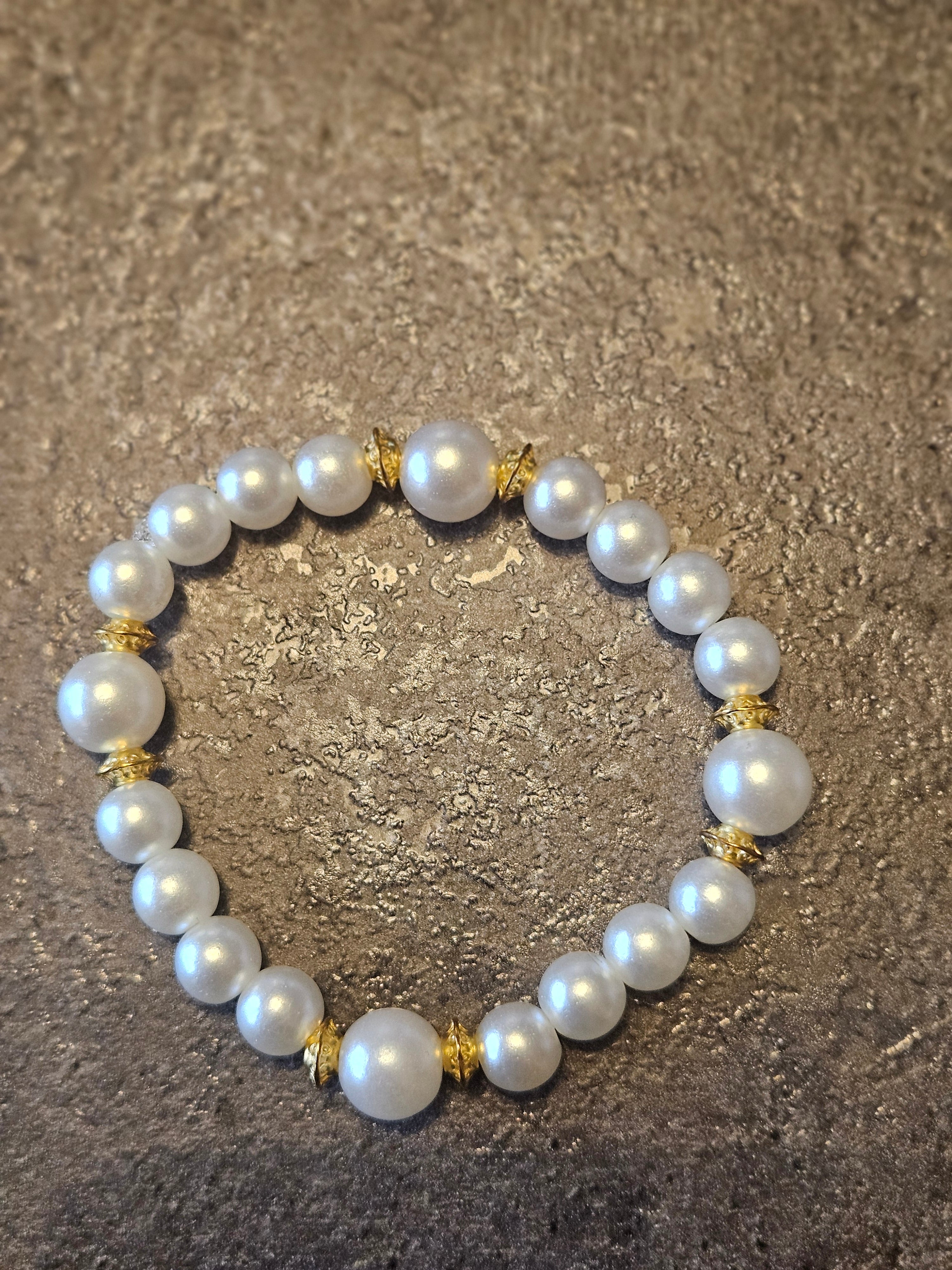 White Pearls with gold