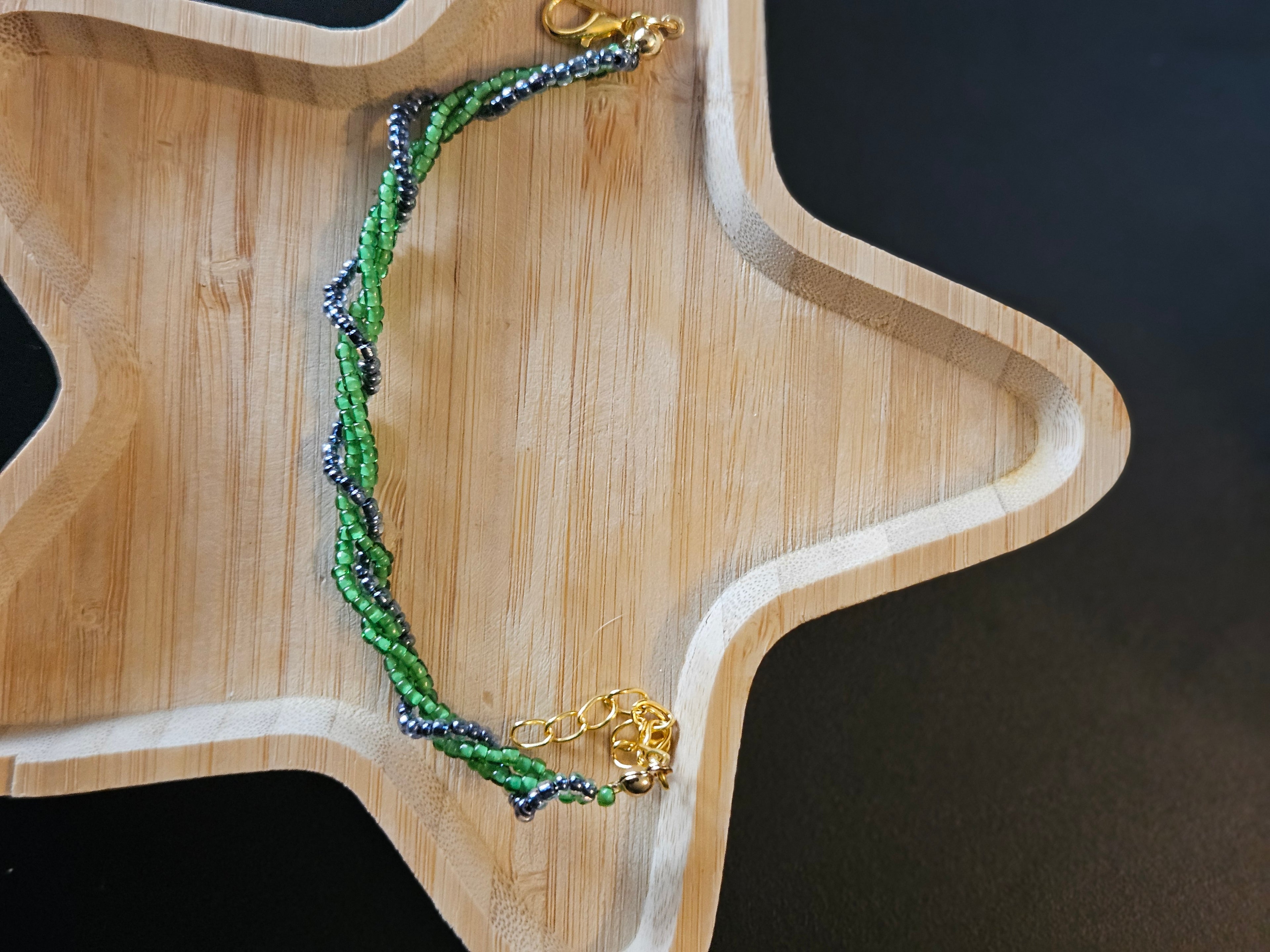 Swirly Bracelet green