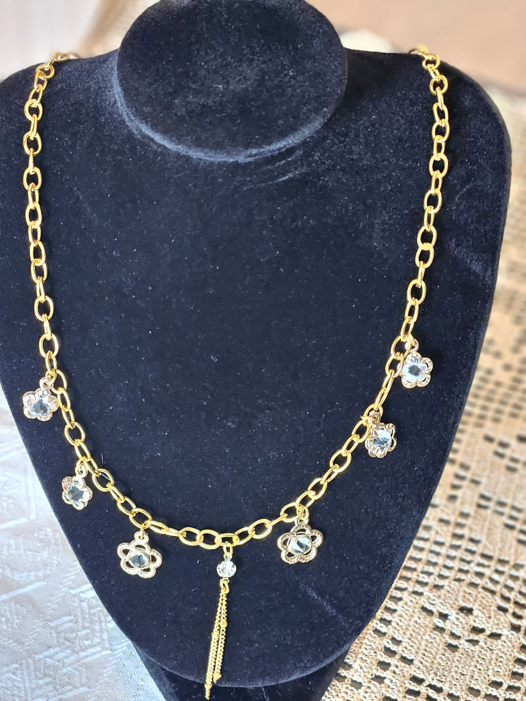 Golden bloom Necklace